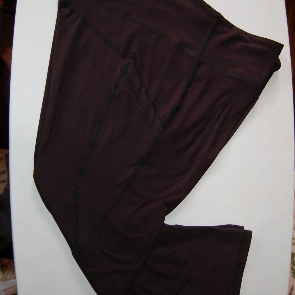 Hykee ActiveWear Tummy Control Capri Legging